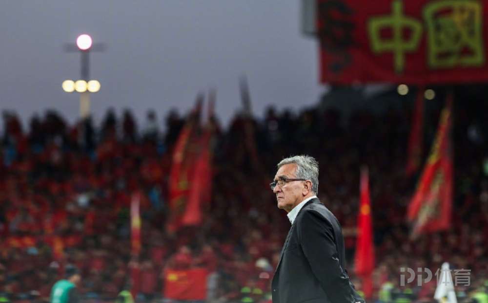 客场锐不可,卡迪沙斯连,斩四胜,bet365体育投注,bet365app下载,BET365体育